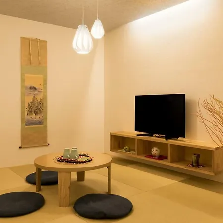 Guesthouse Raku Kyoto Exterior photo