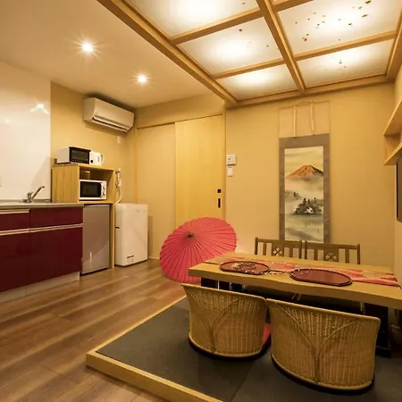 Guesthouse Raku Kyoto Exterior photo